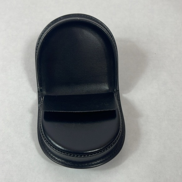 Gucci Leather Pocket Coin Case - Picture 3 of 5